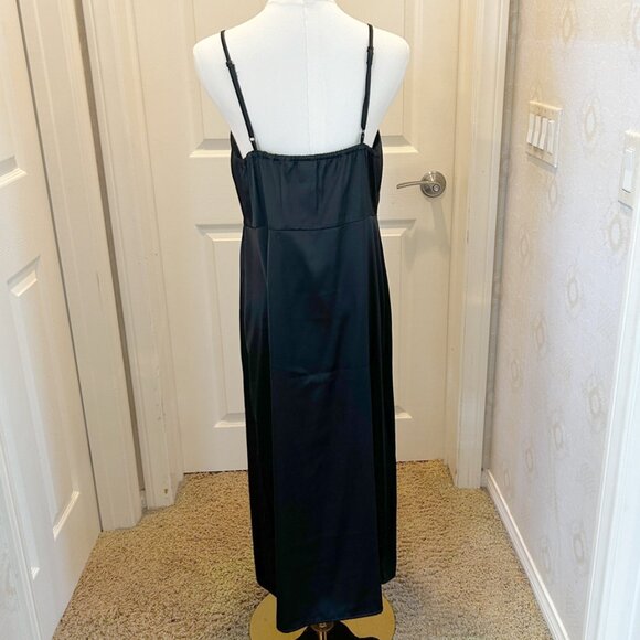 OLD NAVY Cowl-Neck Satin Midi Slip Dress in Black Jack Size Medium New w/out Tag - Picture 4 of 8